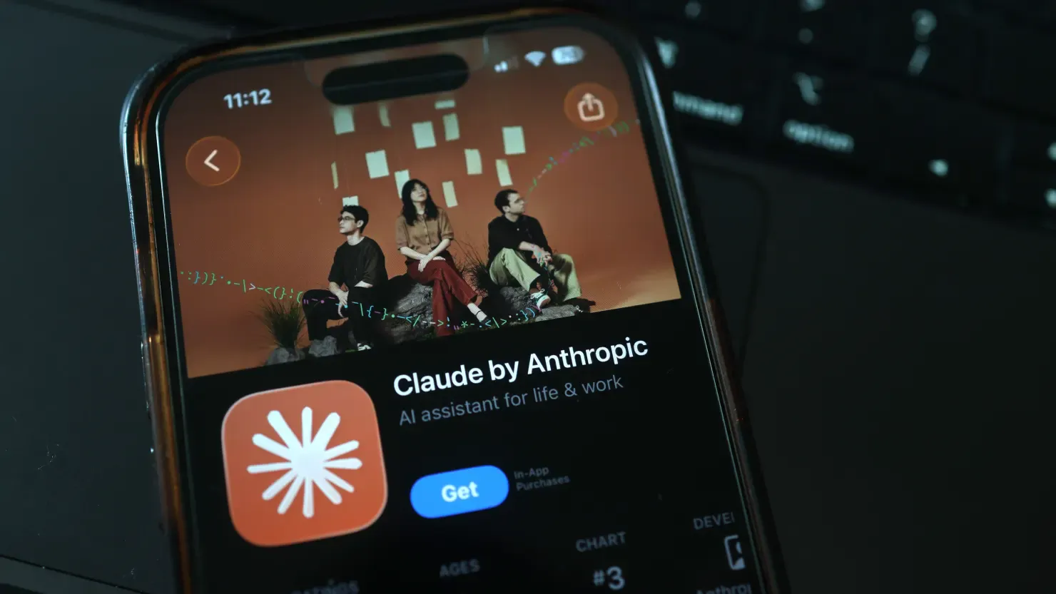 Claude überholt ChatGPT im App Store — was steckt dahinter?